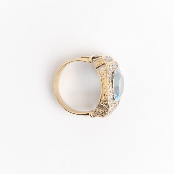 Anillo de Oro 18 Kt Topacio y Brillantes - Image 2