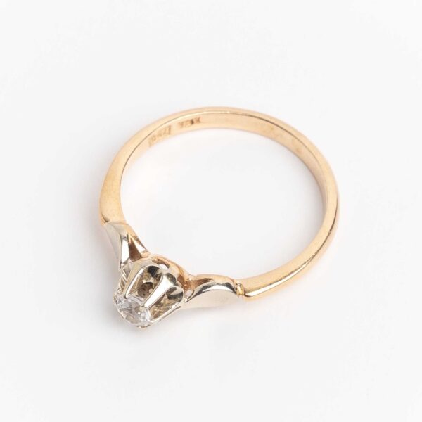 Antiguo anillo solitario oro 18 kt y zafiro central - Image 3