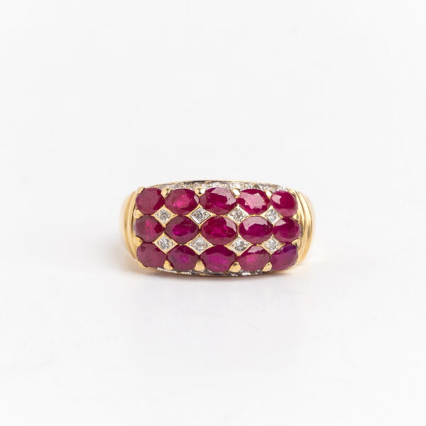 Anillo de Oro 18 Kt Rubíes y Brillantes