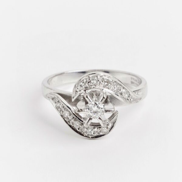 Anillo Oro 18 Kilates Y Brillantes