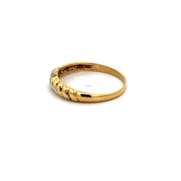 Anillo Moderno De Oro 18 Kt Brillantes - Image 2