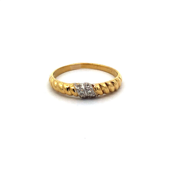 Anillo Moderno De Oro 18 Kt Brillantes