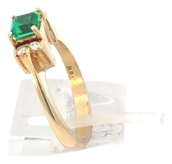 Anillo De Oro 18 Kt Esmeralda Y Brillantes - Image 3