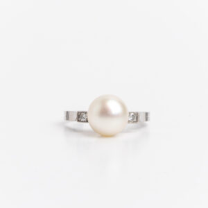 Anillo Oro 18 Kt Perla Natural De Cultivo Y Brillantes