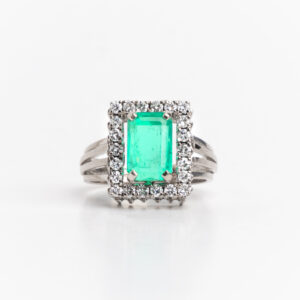 Anillo Dama Platino 950 Esmeralda Y Brillantes