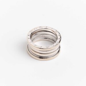 Anillo Bvlgari B.zero1 De Oro 18 Kt Color Blanco