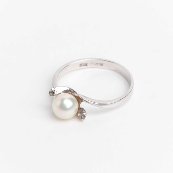 Anillo De Oro 18 Kt Perla Y Brillantes - Image 3