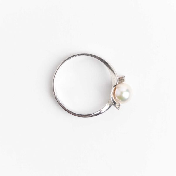 Anillo De Oro 18 Kt Perla Y Brillantes - Image 2