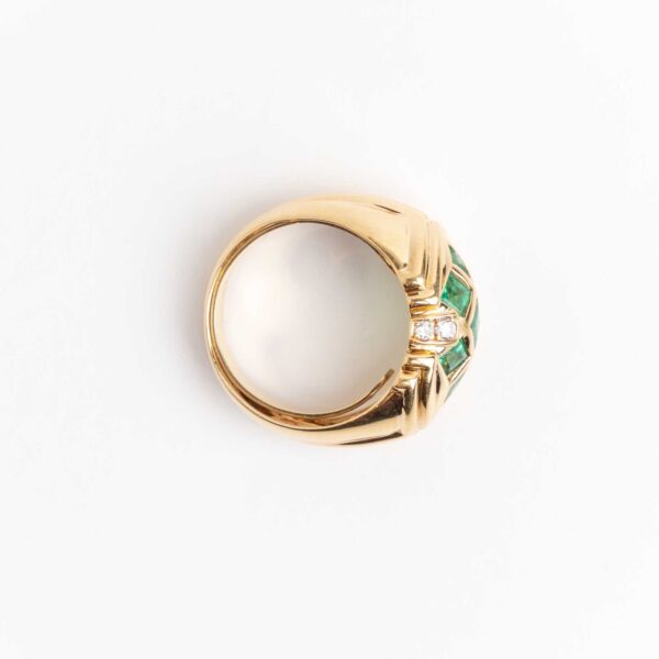 Anillo de Oro 18 Kt Esmeraldas y Brillantes - Image 2