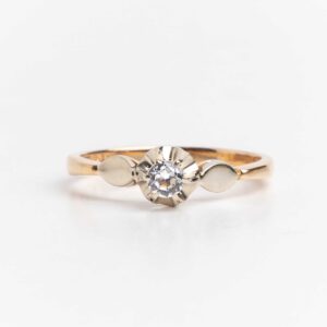 Antiguo anillo solitario oro 18 kt y zafiro central