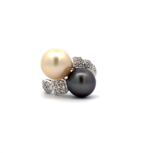 Anillo De Dama En Oro 18 Kilates Brillantes Y Perlas