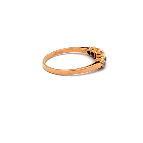 Anillo Cintillo De Oro 18 Kilates Y Brillantes - Image 2