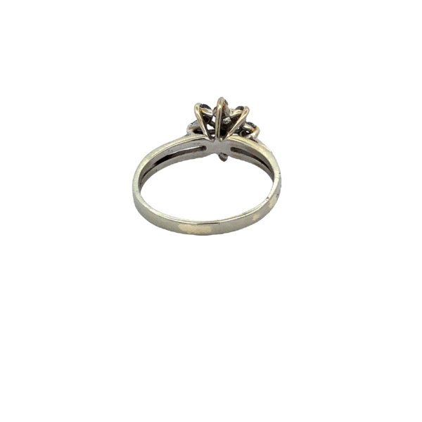Anillo Roseta Oro 18 Kt Y Brillantes - Image 2