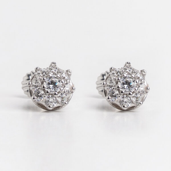 Aros roseta de oro blanco 18 kt y zafiros blancos