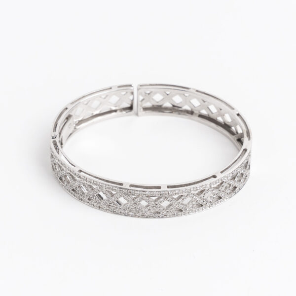 Pulsera Europea de Oro 18 Kt Blanco y Brillantes - Image 4